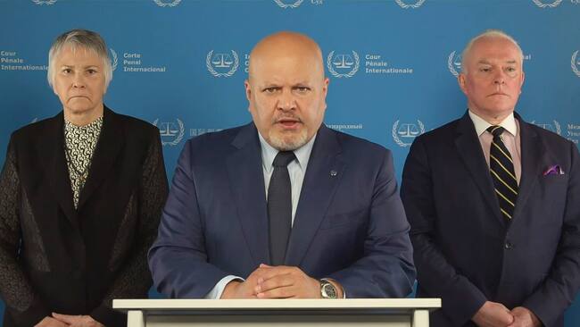 La Haya, 20 may (EFE).- El fiscal de la Corte Penal Internacional (CPI), Karim Khan, ha solicitado este lunes al tribunal la emisión de órdenes de arresto contra el primer ministro israelí, Benjamin Nentanyahu, así como el líder de Hamas, Yahya Sinwar, por presuntos crímenes de guerra y de lesa humanidad. EFE/CPI - SOLO USO EDITORIAL/SOLO DISPONIBLE PARA ILUSTRAR LA NOTICIA QUE ACOMPAÑA (CRÉDITO OBLIGATORIO) -